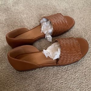 Mint Condition Kinsley d'Orsay Flat in Woven Leather (Sold Out) Size 10